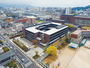 樋又キャンパス前景